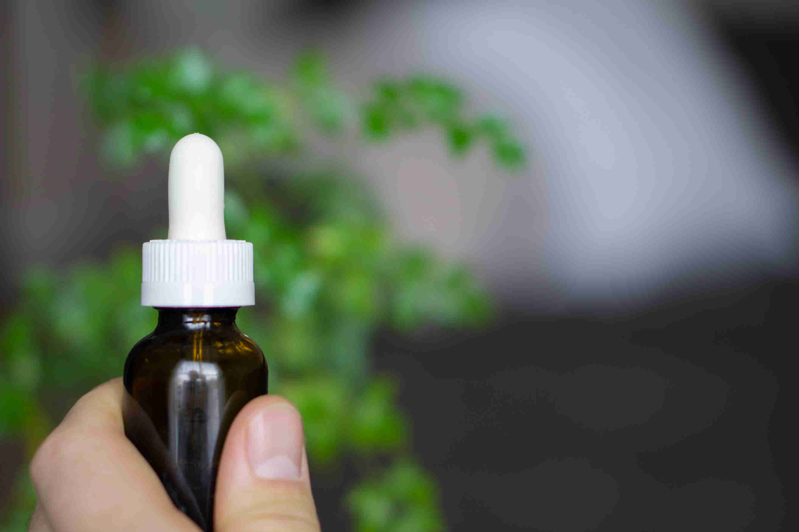 How to Store CBD Oil and Does it Expire?